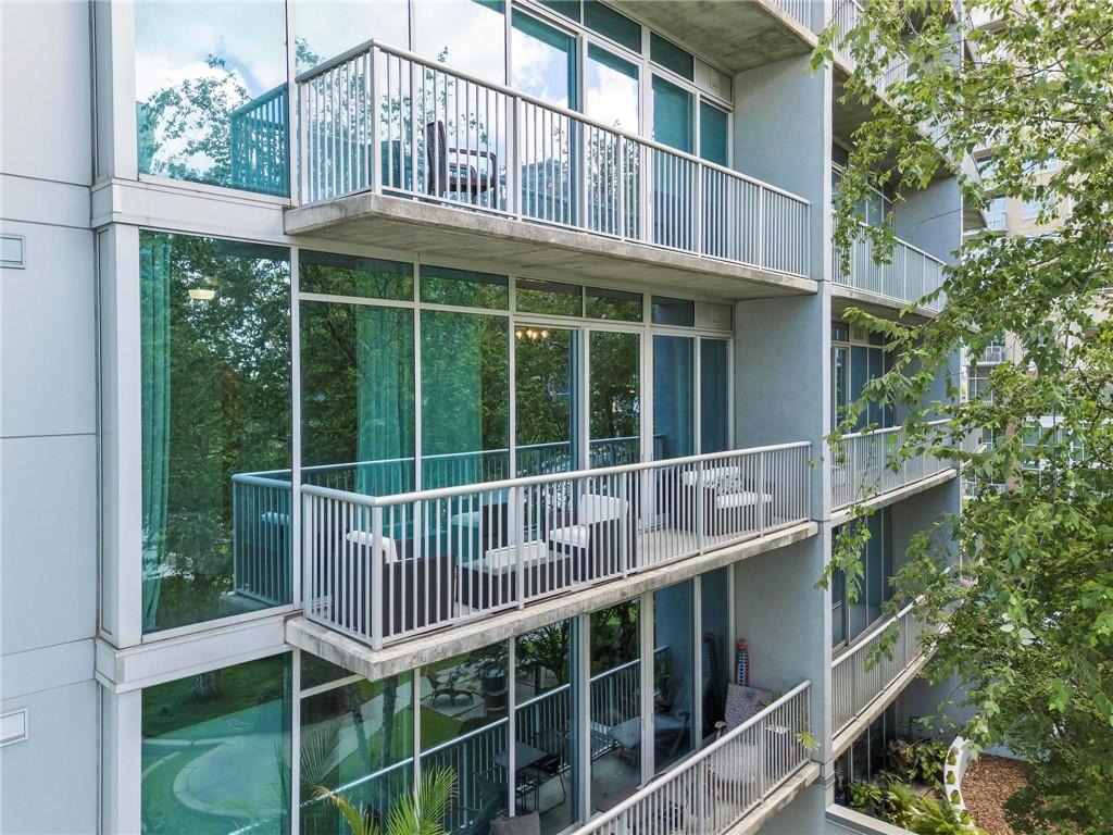 950 W Peachtree Street NW Unit 814