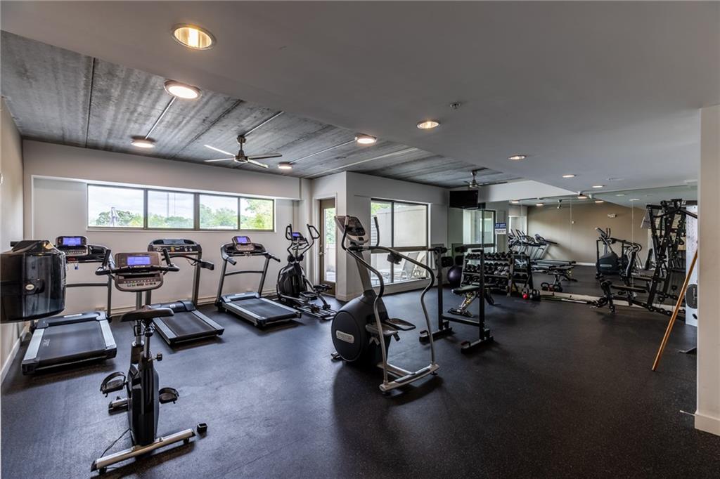 563 Memorial Drive SE Unit 407