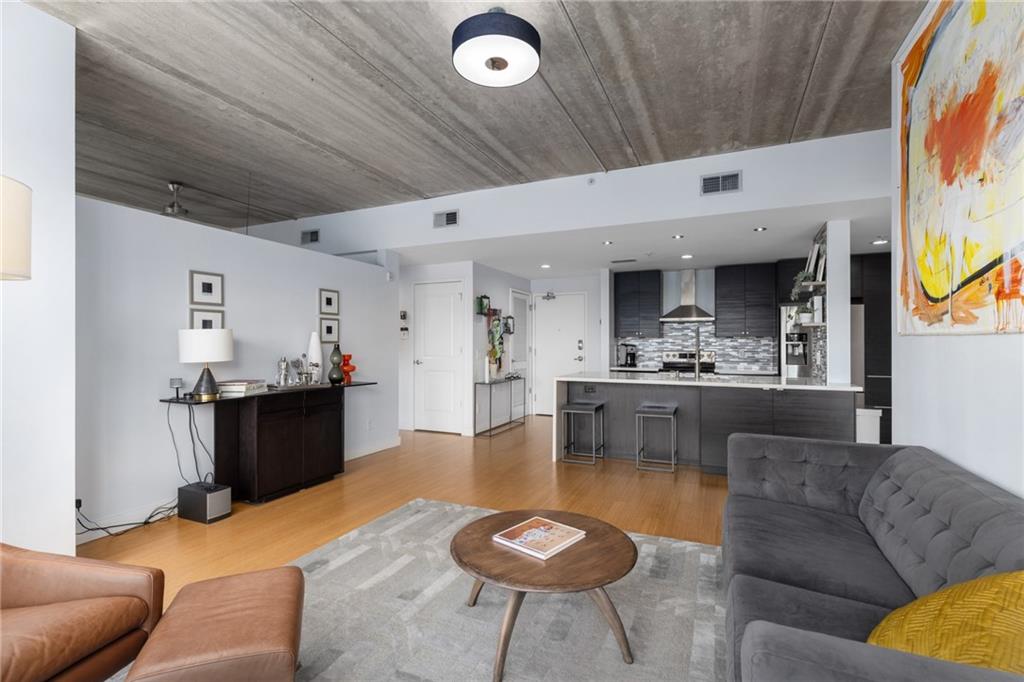 563 Memorial Drive SE Unit 407