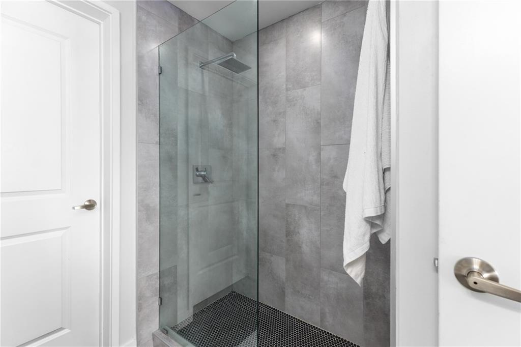 563 Memorial Drive SE Unit 407