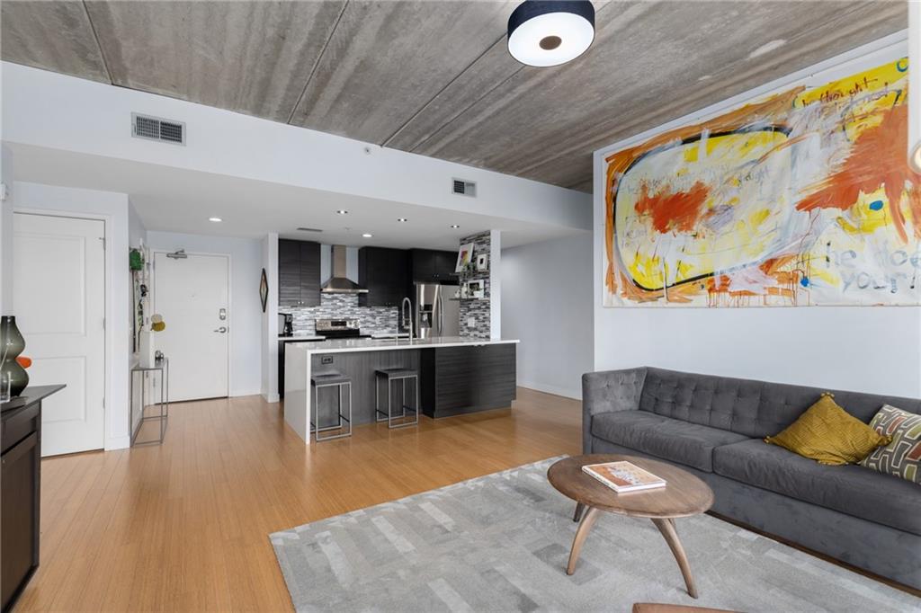 563 Memorial Drive SE Unit 407