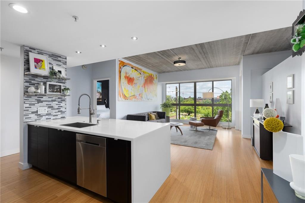 563 Memorial Drive SE Unit 407