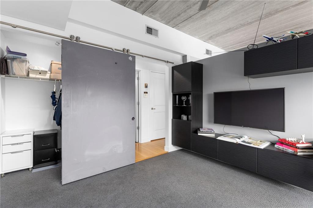 563 Memorial Drive SE Unit 407