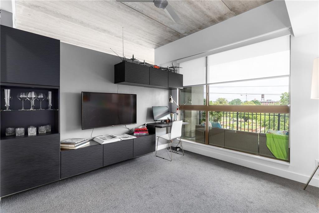 563 Memorial Drive SE Unit 407