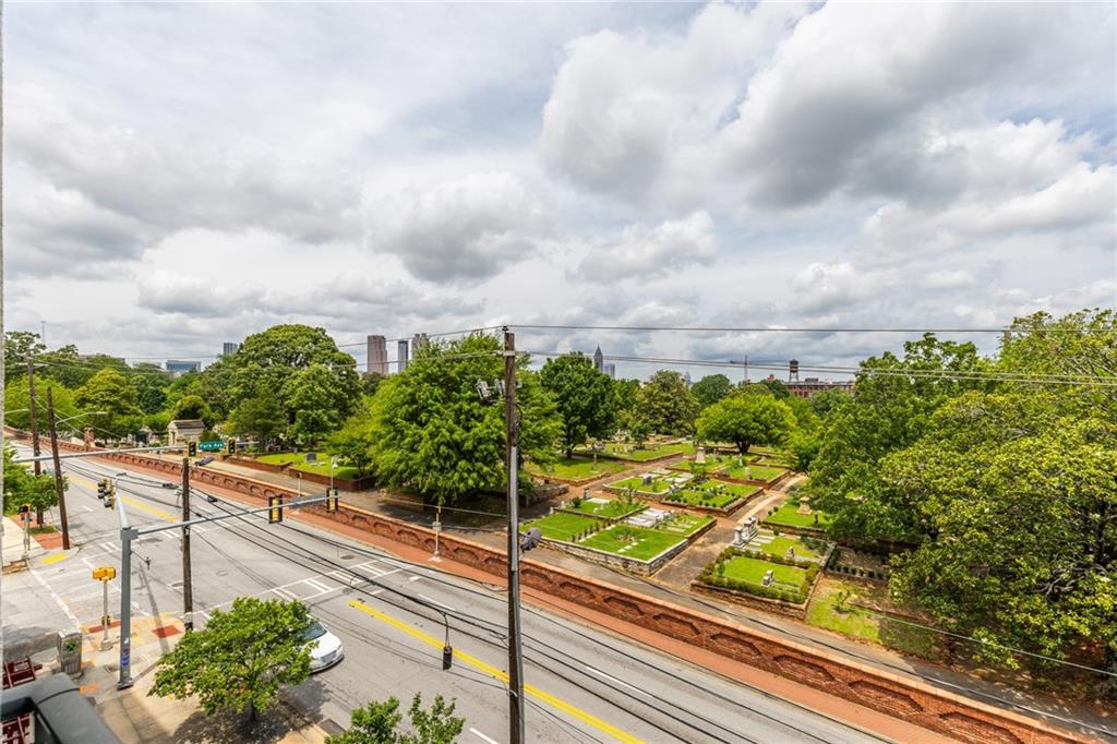 563 Memorial Drive SE Unit 407