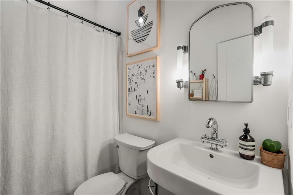 19 Hilliard Street SE Unit 13