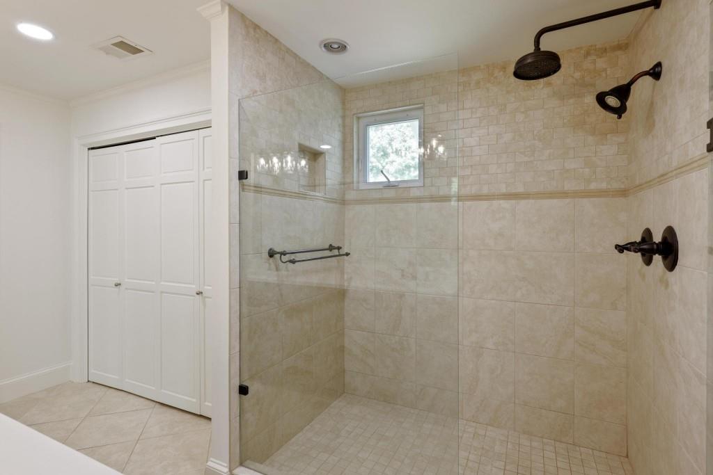 1380 Cambridge Court