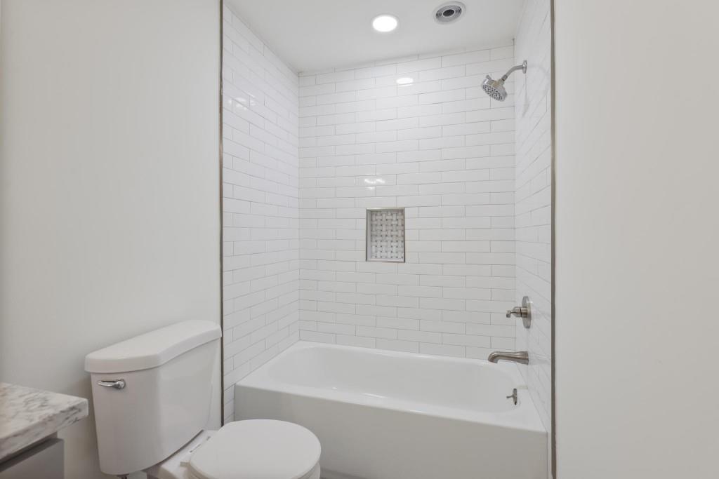 1380 Cambridge Court