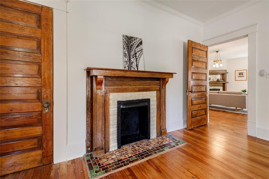 54 BATES Avenue SE