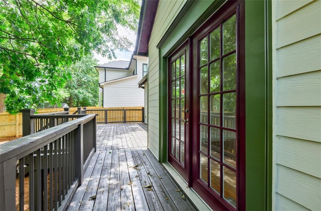 54 BATES Avenue SE