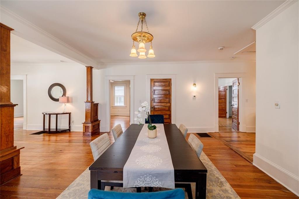 54 BATES Avenue SE