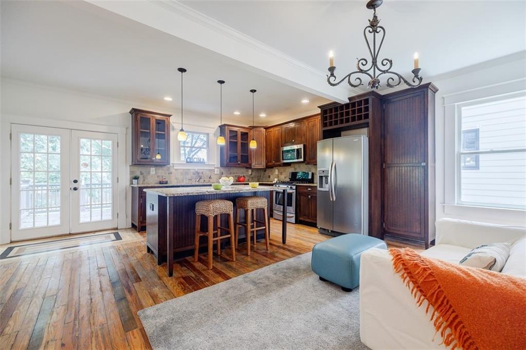 54 BATES Avenue SE