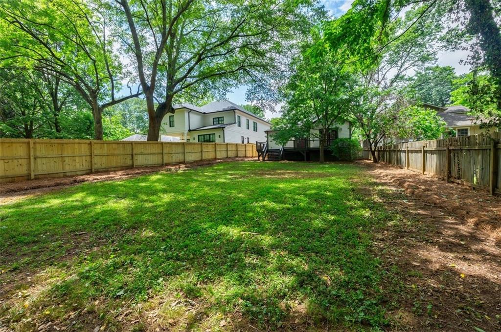 54 BATES Avenue SE