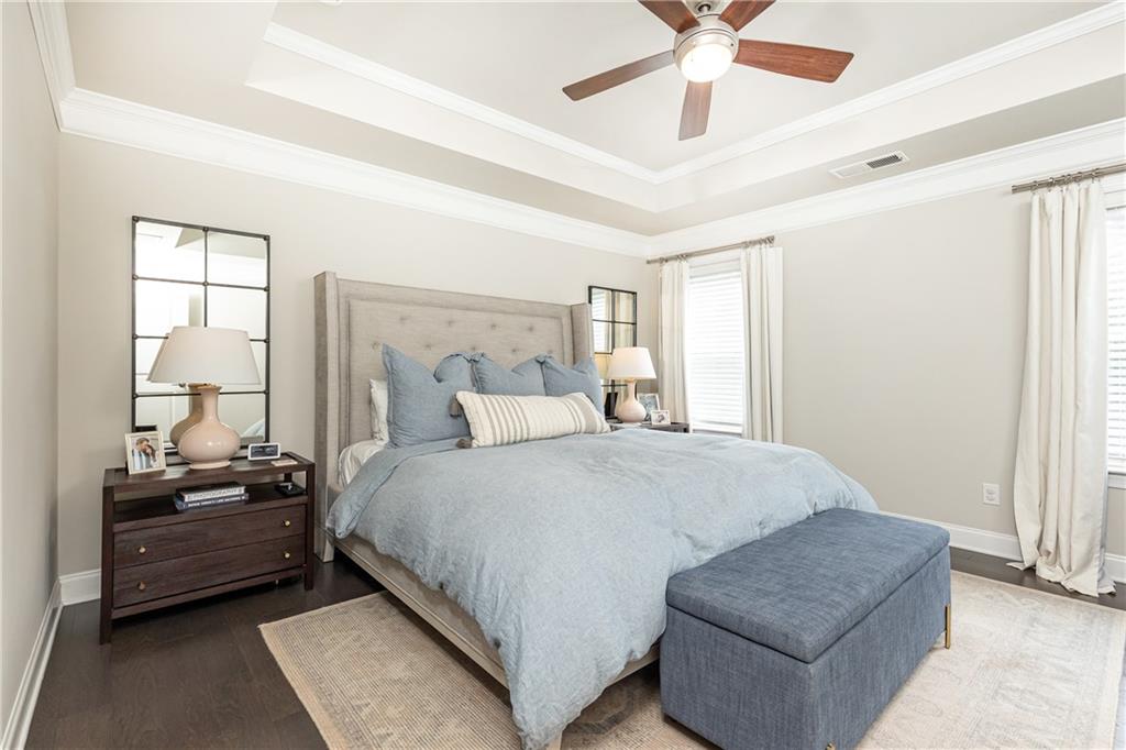 1807 Samantha Bend