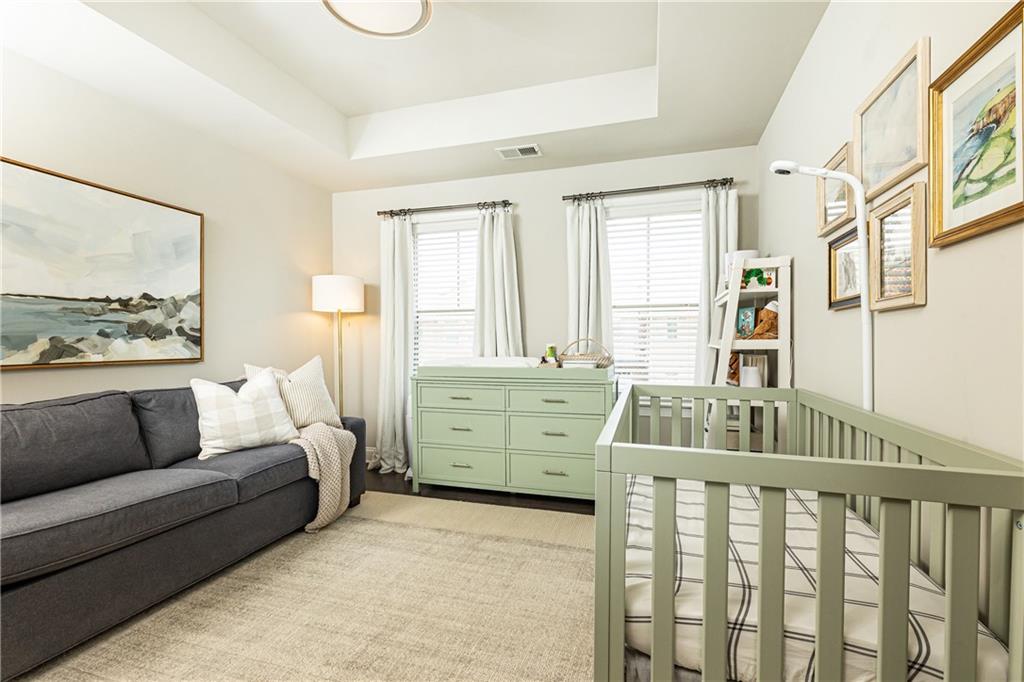 1807 Samantha Bend