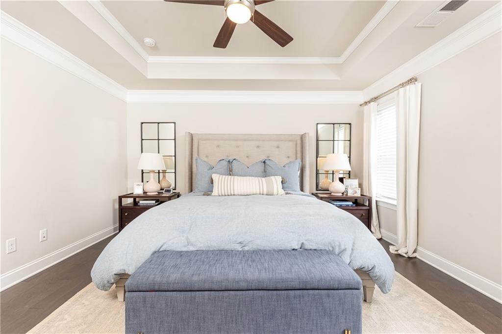 1807 Samantha Bend