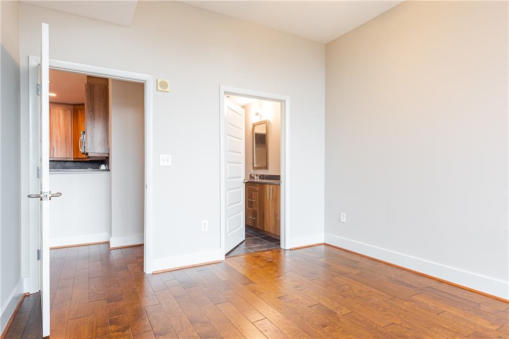 1080 Peachtree Street NE Unit 1305