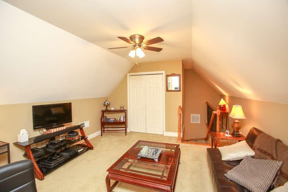 313 Wooded Glen Lane