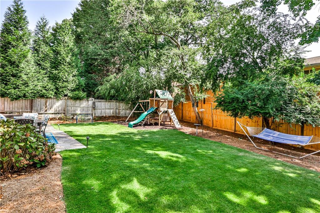1911 New Haven Court SE