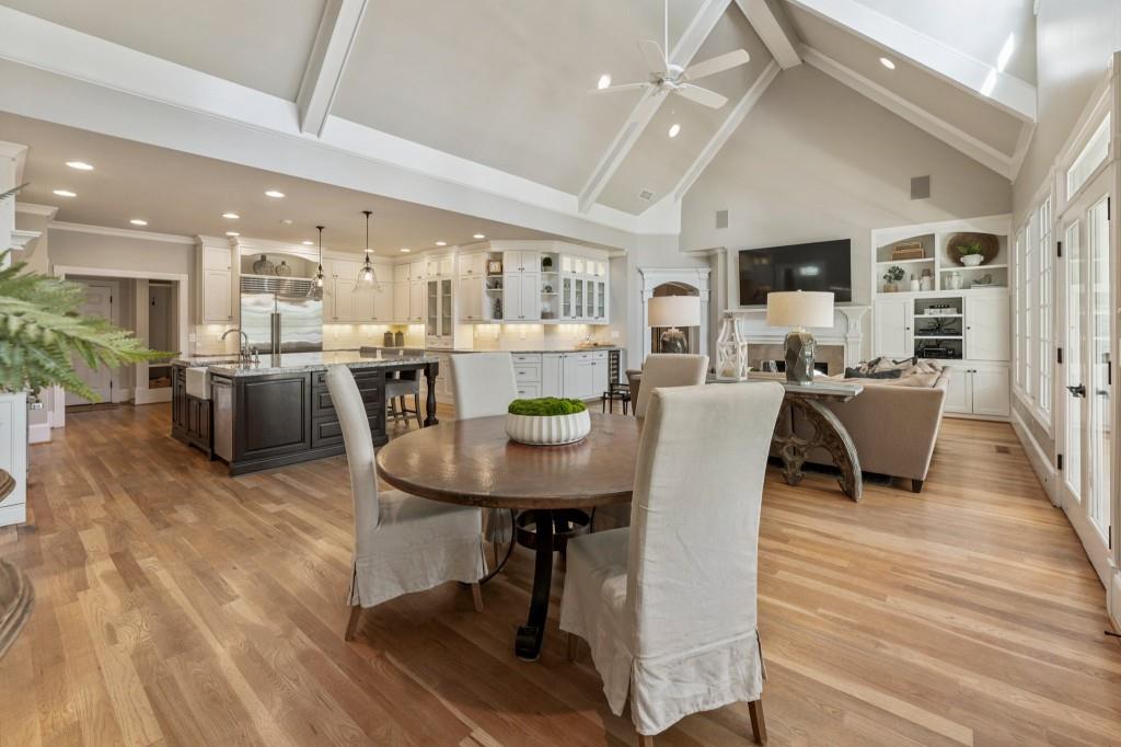 925 Pleasant Hollow Trail