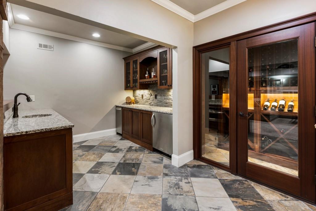 925 Pleasant Hollow Trail
