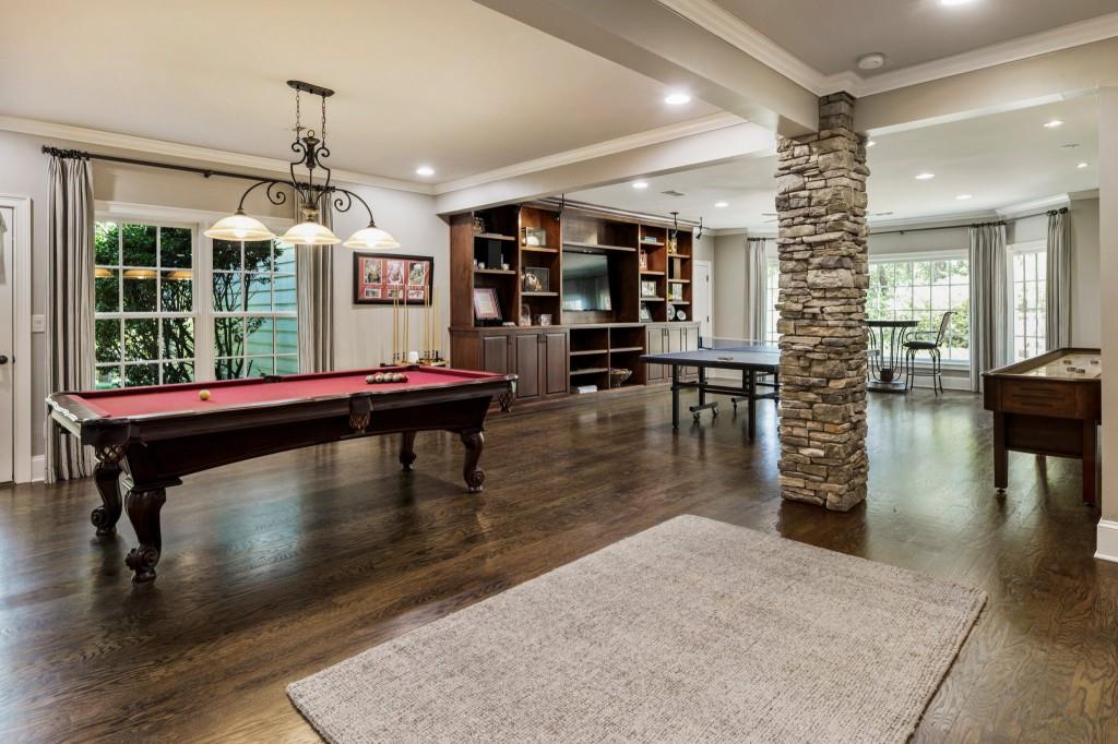 925 Pleasant Hollow Trail
