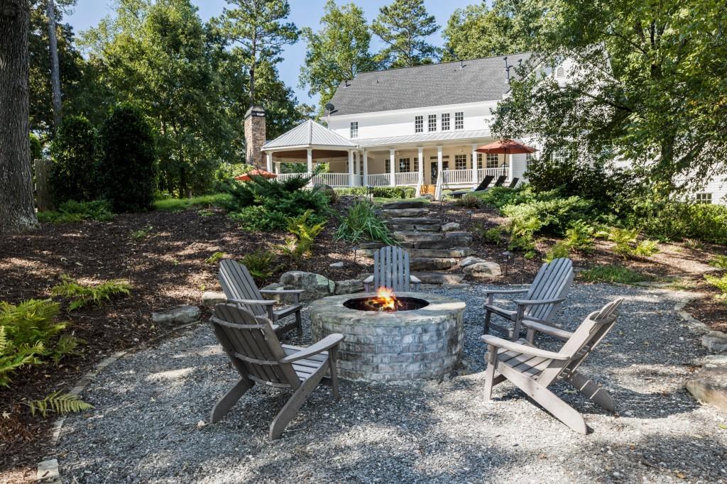 925 Pleasant Hollow Trail