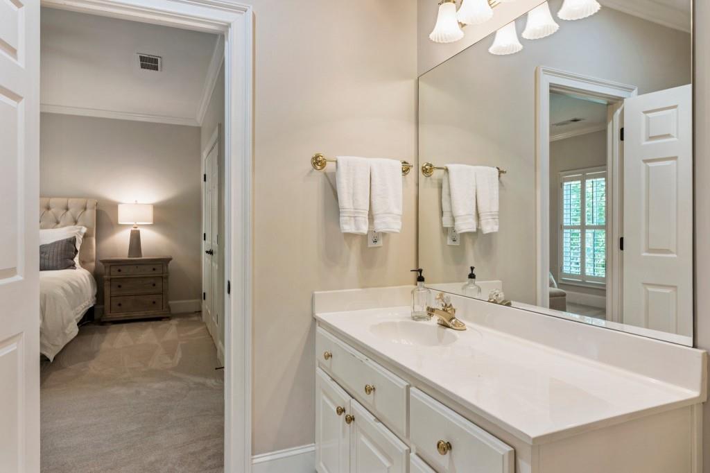 925 Pleasant Hollow Trail