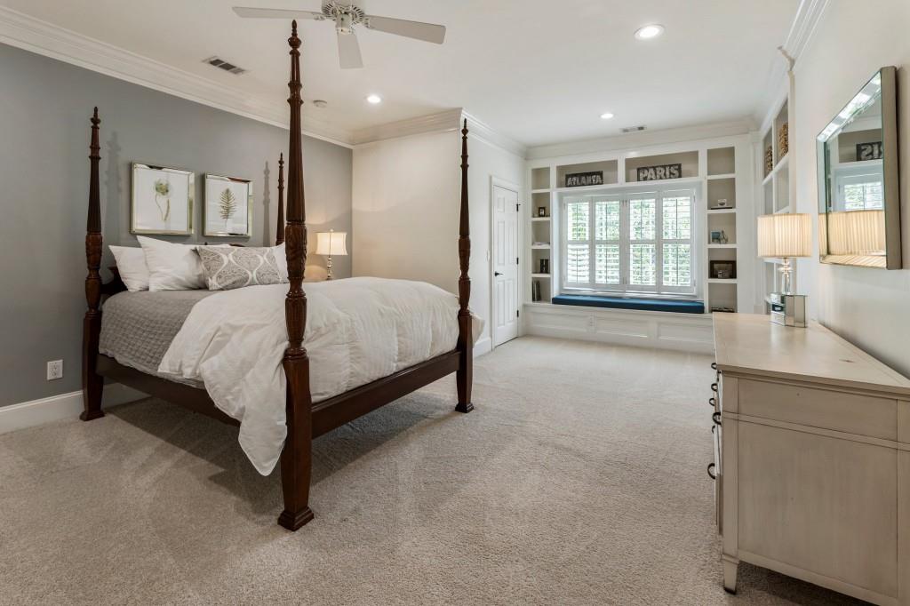 925 Pleasant Hollow Trail