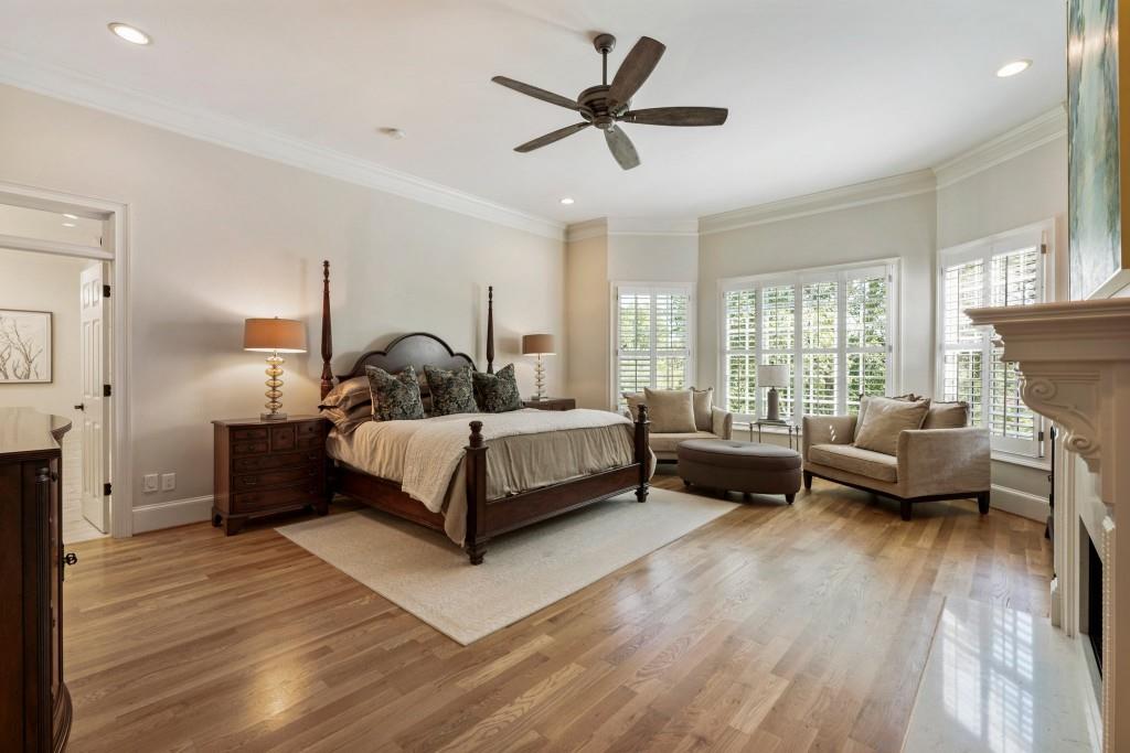 925 Pleasant Hollow Trail