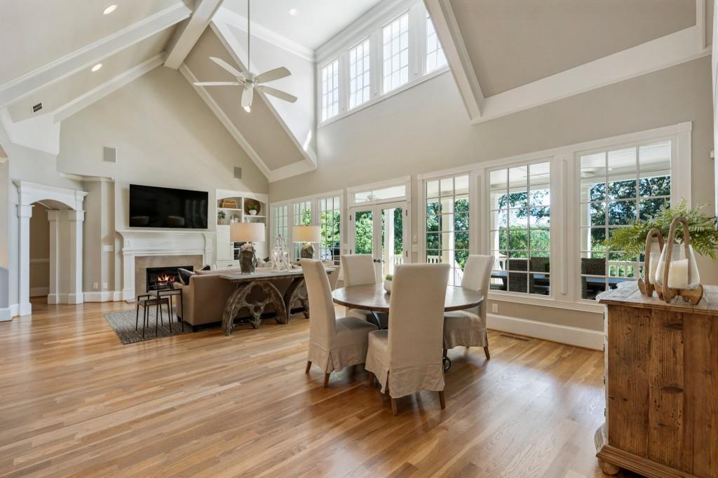 925 Pleasant Hollow Trail