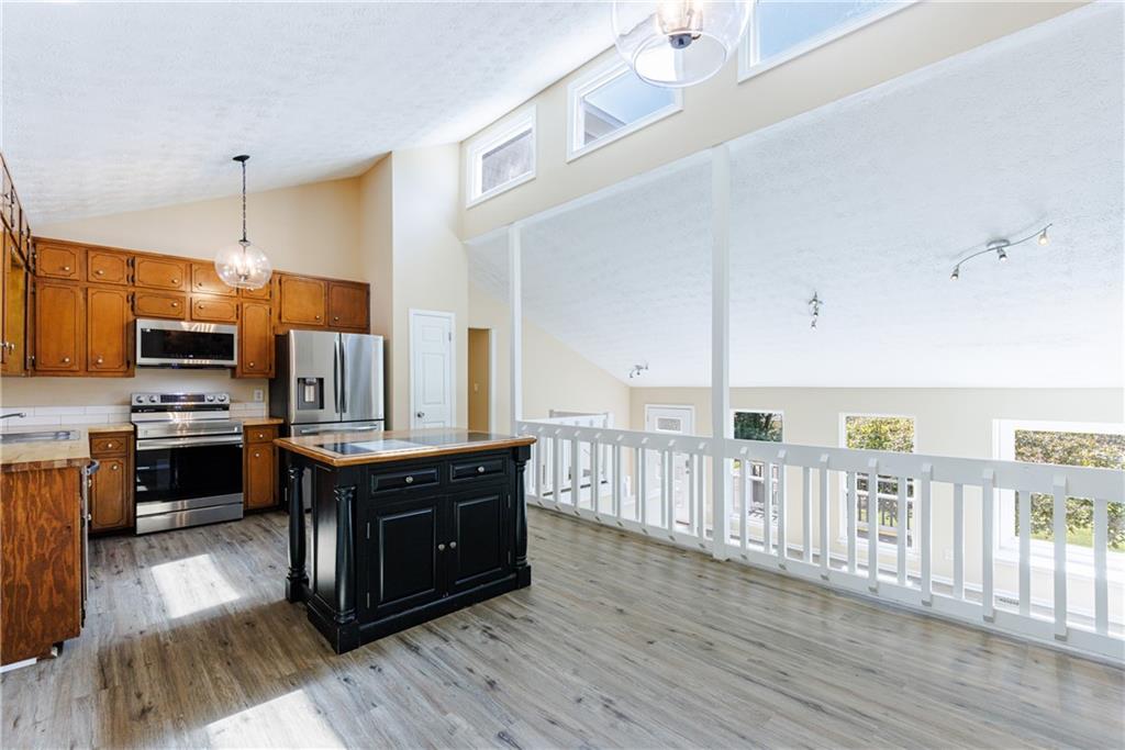 385 Arnold Road