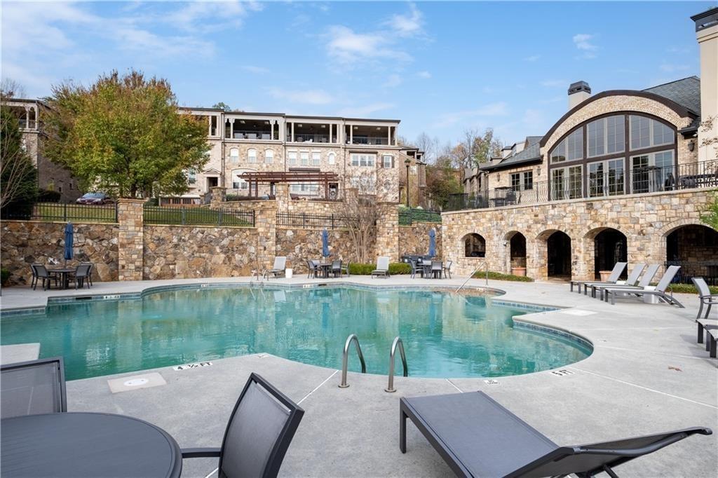 2775 Paces Lookout Lane SE