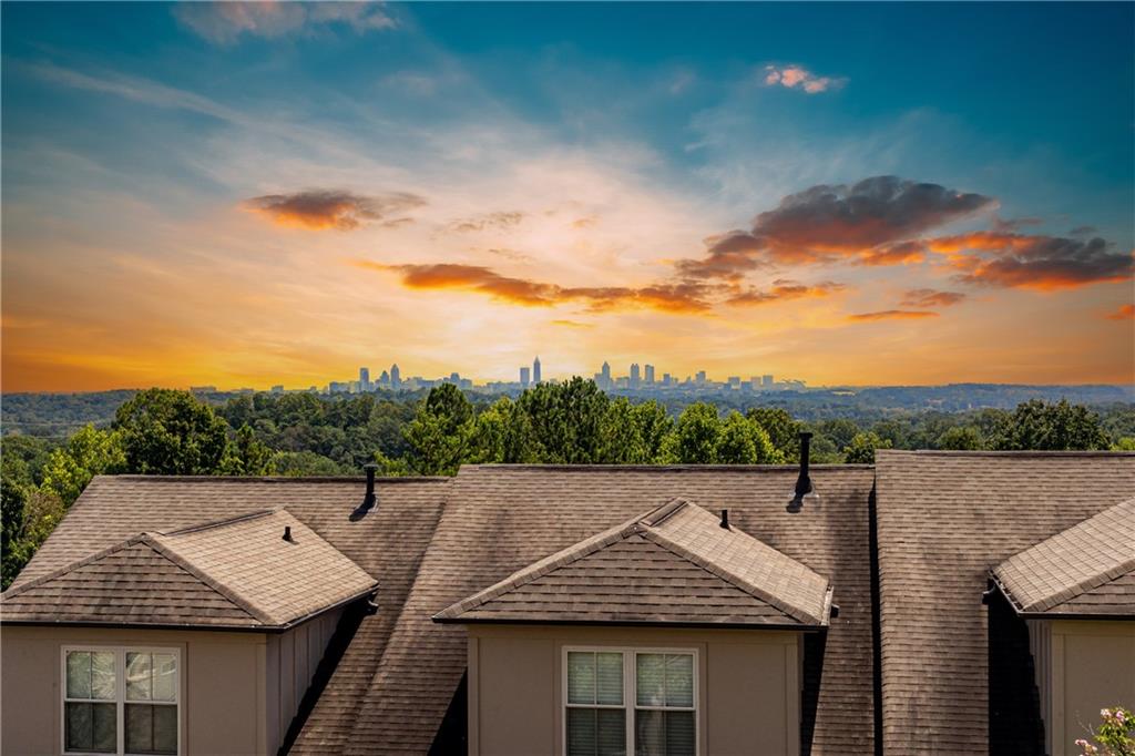 2775 Paces Lookout Lane SE