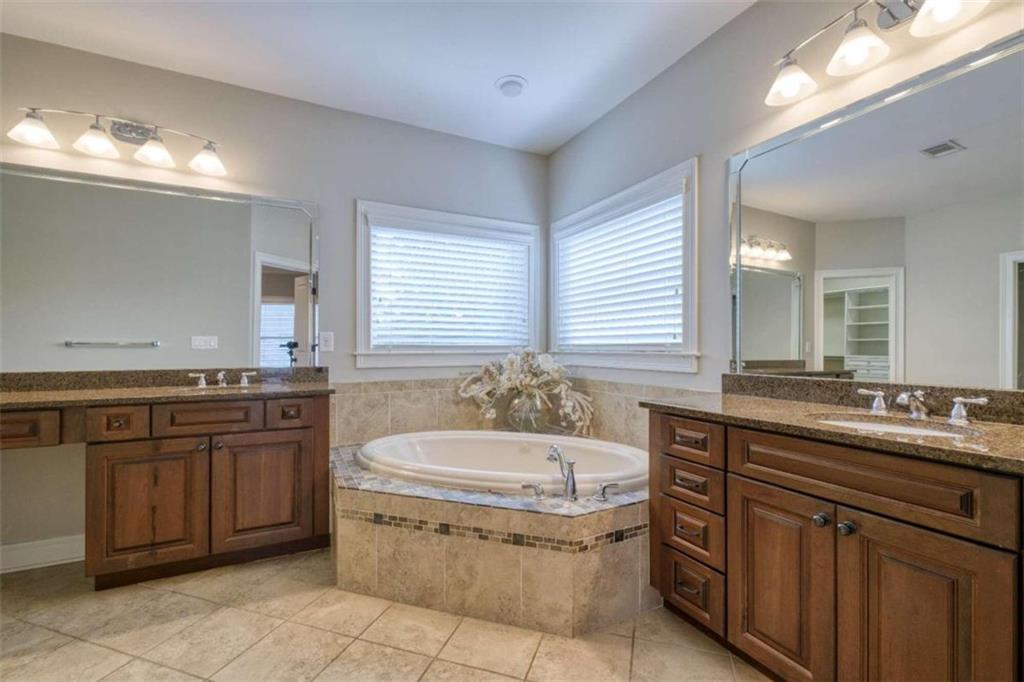 1062 Merrivale Chase