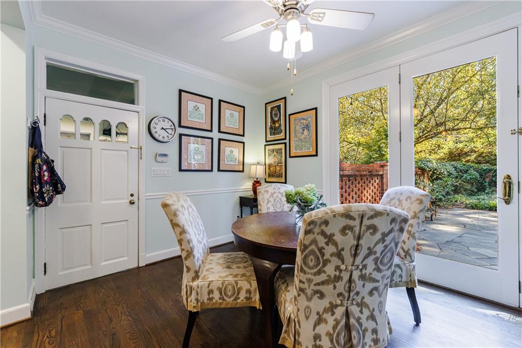 880 W Wesley Road NW