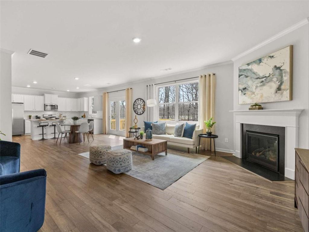 6103 Zephyr Lane E