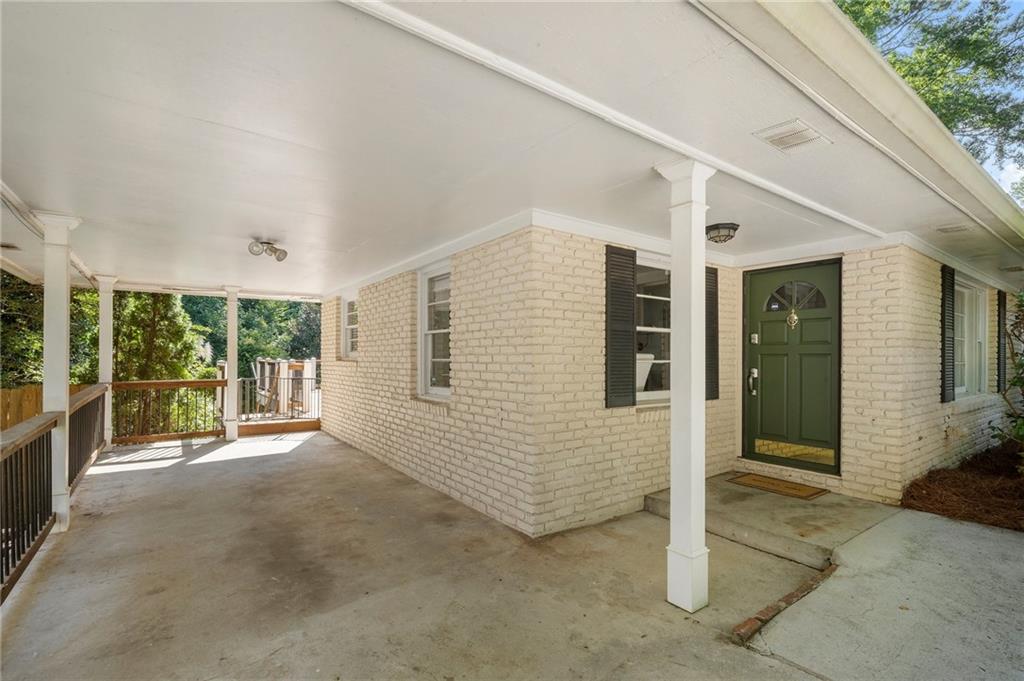 1886 Fairway Circle NE