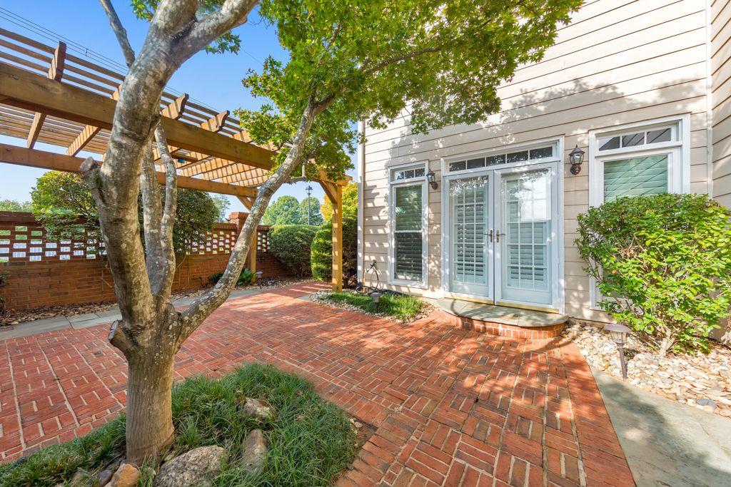 1490 Herndon Lane