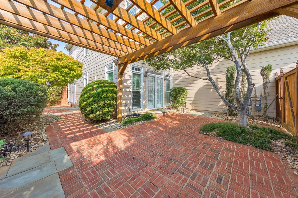 1490 Herndon Lane