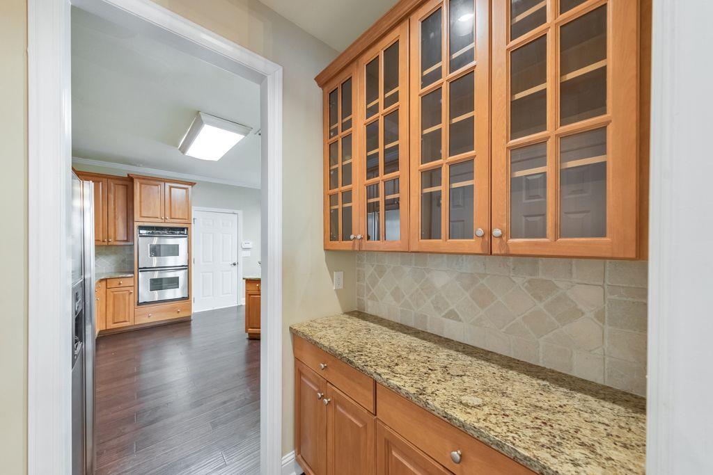 1490 Herndon Lane