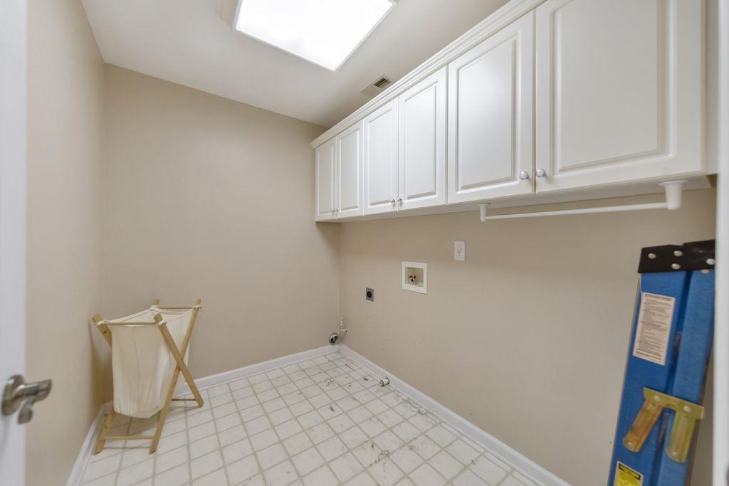 1490 Herndon Lane