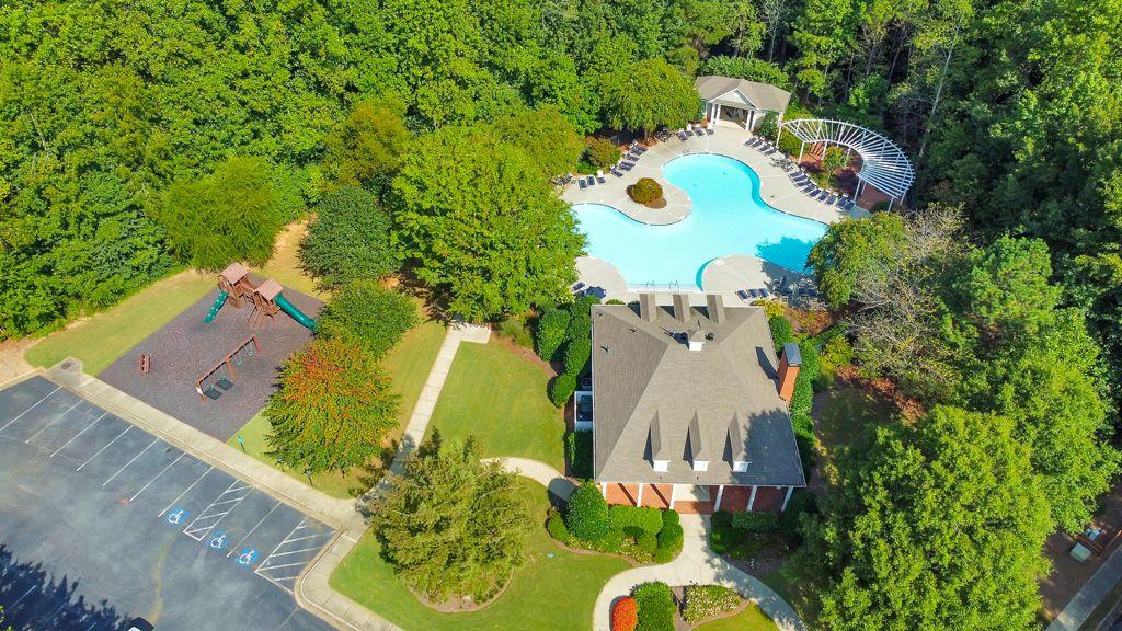 1490 Herndon Lane