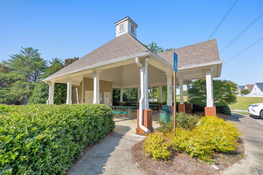 1490 Herndon Lane