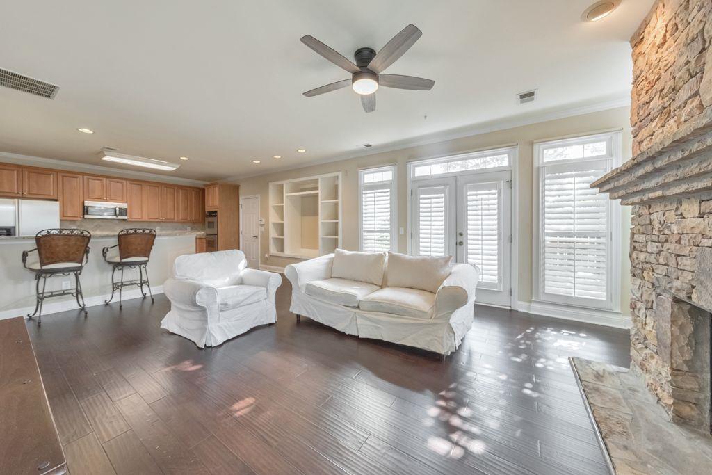 1490 Herndon Lane