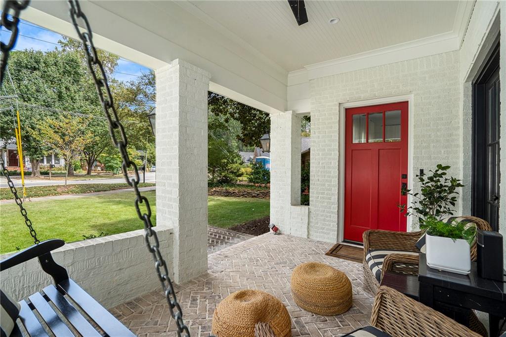 85 Peachtree Hills Avenue NE