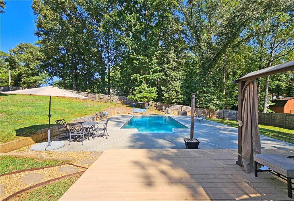 6273 New Mill Trail