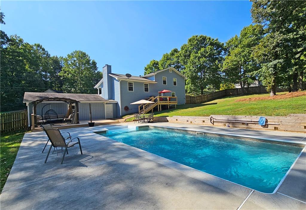 6273 New Mill Trail