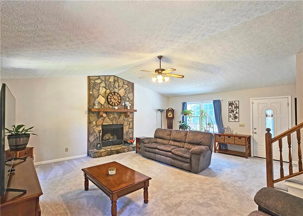 6273 New Mill Trail