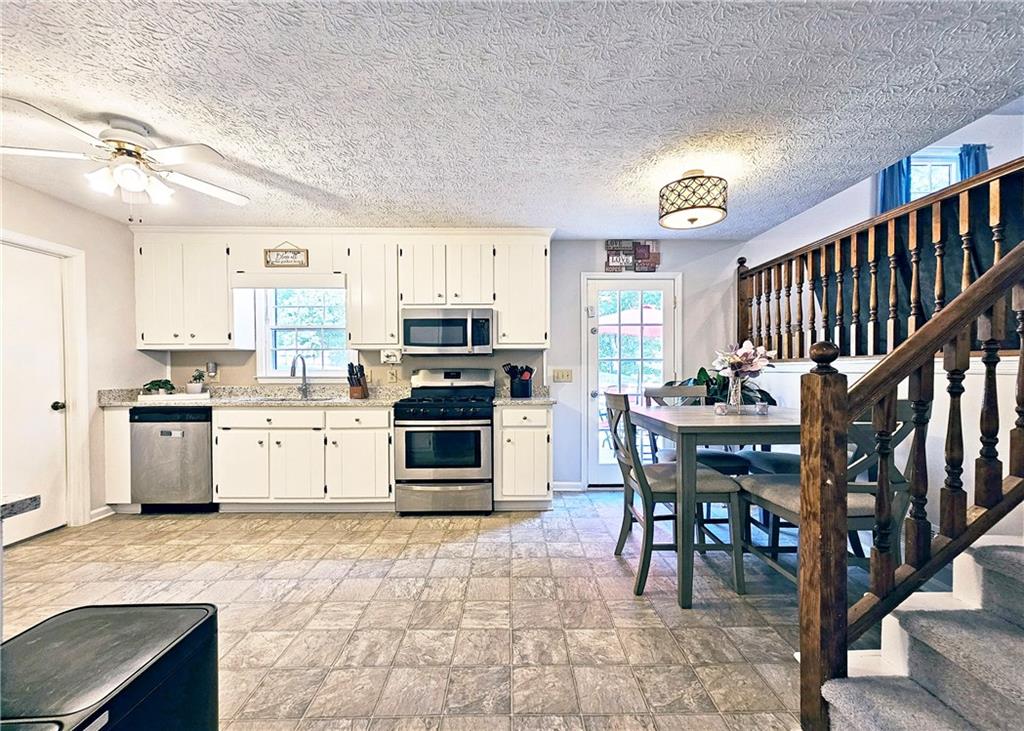 6273 New Mill Trail